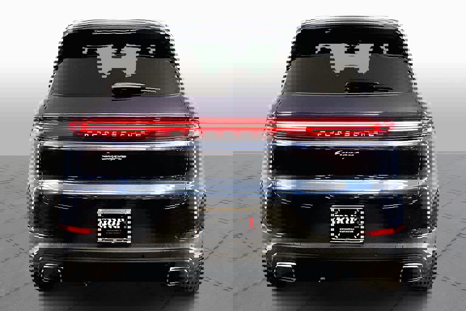 Used 2024 Porsche Cayenne image 5