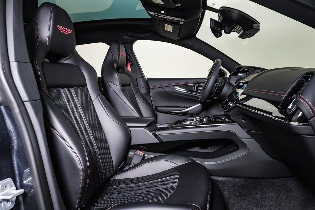 New 2026 Aston Martin DBX 707 image 18