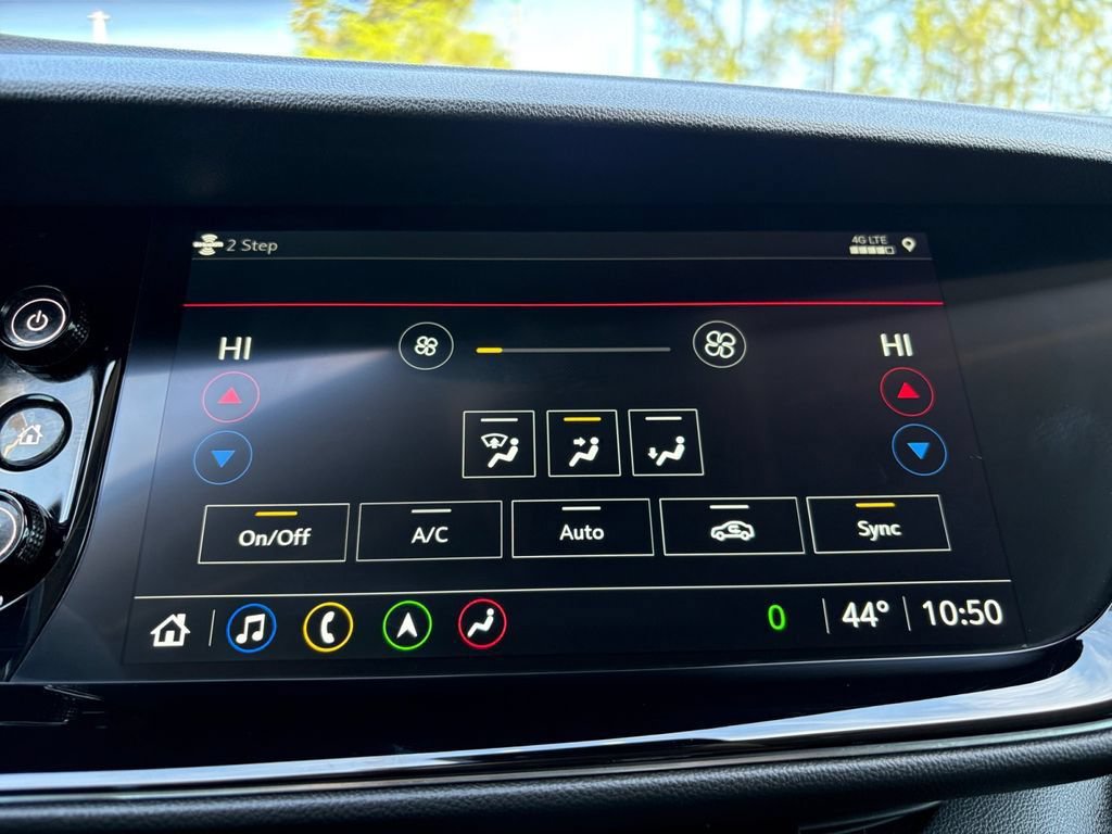 Used 2023 Buick Envision Avenir AWD/4WD image 34