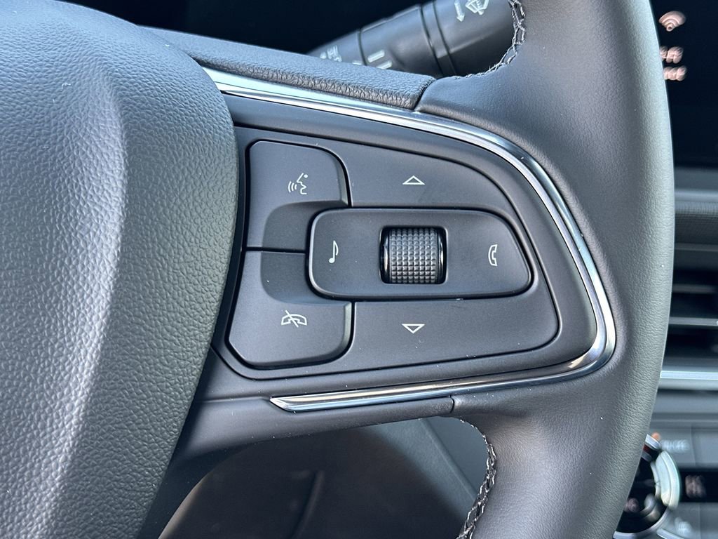 New 2026 Buick Envista Sport Touring w/ Convenience I Package FWD image 11