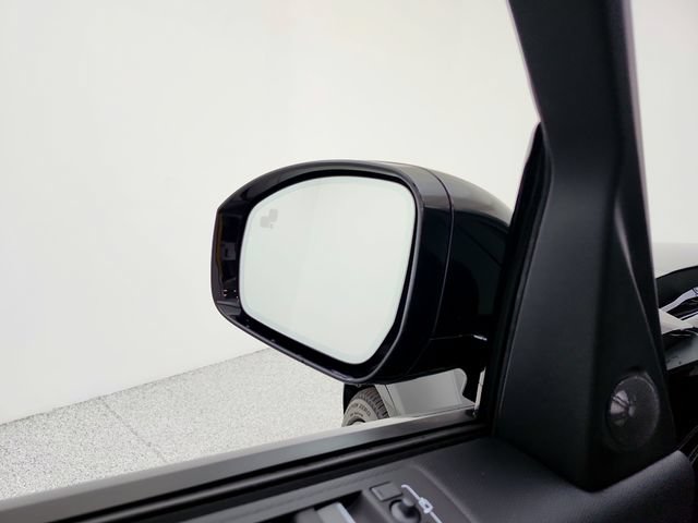 New 2026 Land Rover Discovery Limited Edition AWD/4WD image 19