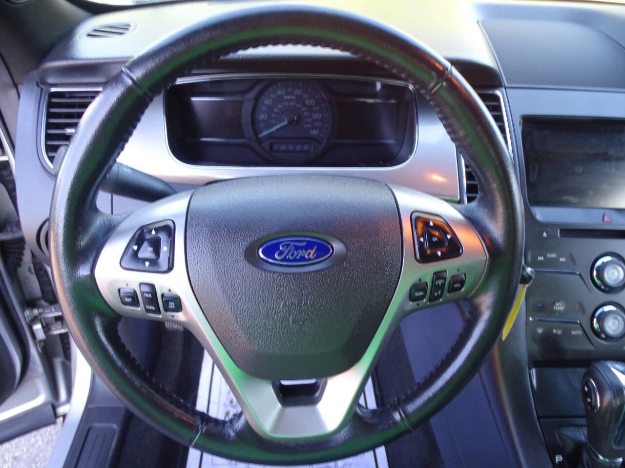 Used 2013 Ford Taurus SEL AWD image 14