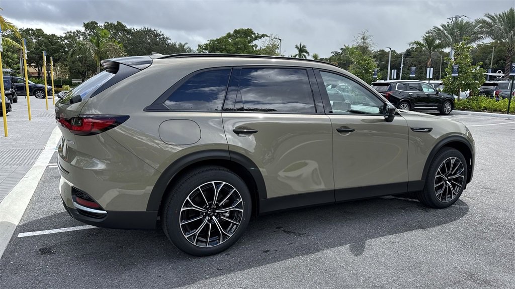 New 2025 MAZDA CX-70 Plug-In Hybrid w/ Premium Pkg image 5