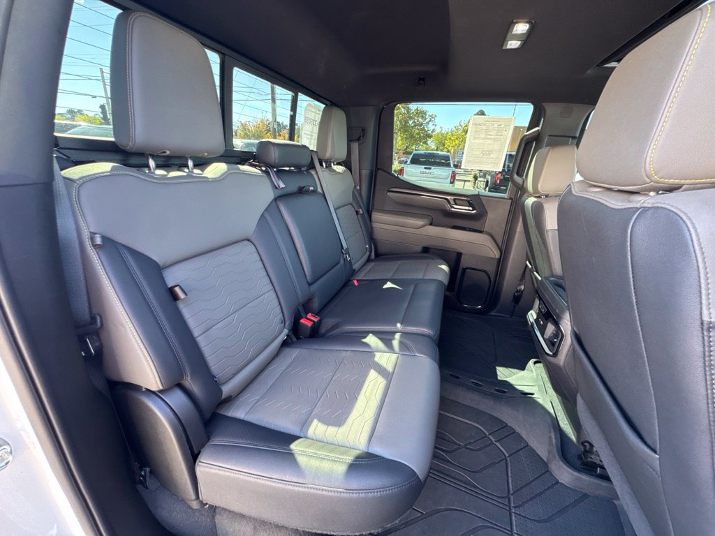 Used 2022 Chevrolet Silverado 1500 ZR2 w/ Technology Package AWD/4WD image 21