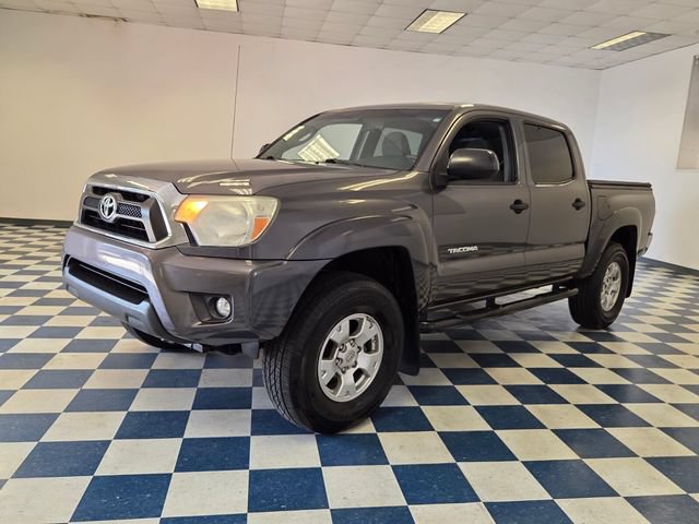 Used 2015 Toyota Tacoma 4x4 Double Cab w/ SR5 Package image 3