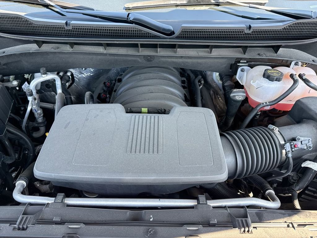 Used 2025 Chevrolet Silverado 1500 LT Trail Boss w/ Convenience Package II AWD/4WD image 26
