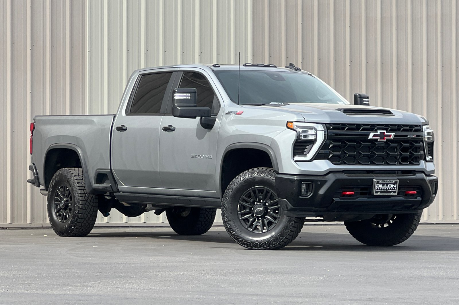 Used 2026 Chevrolet Silverado 2500 ZR2 AWD/4WD image 2