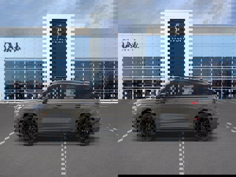 New 2026 Lincoln Corsair Grand Touring image 3