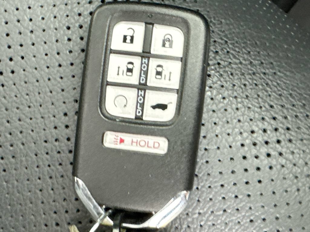 Used 2022 Honda Odyssey Elite image 42