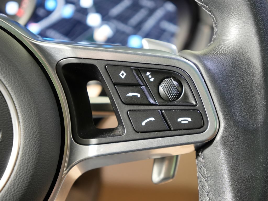 Certified 2023 Porsche Cayenne Platinum Edition AWD/4WD image 29
