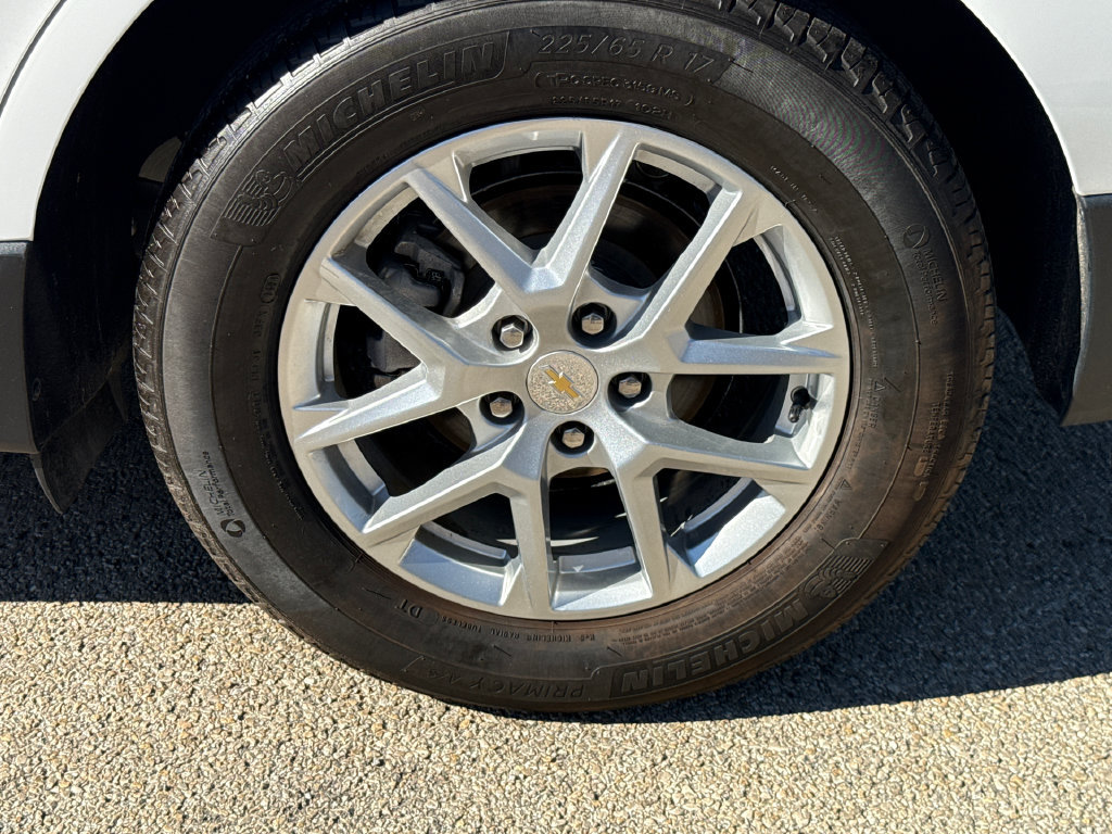 Used 2024 Chevrolet Equinox LT FWD image 9