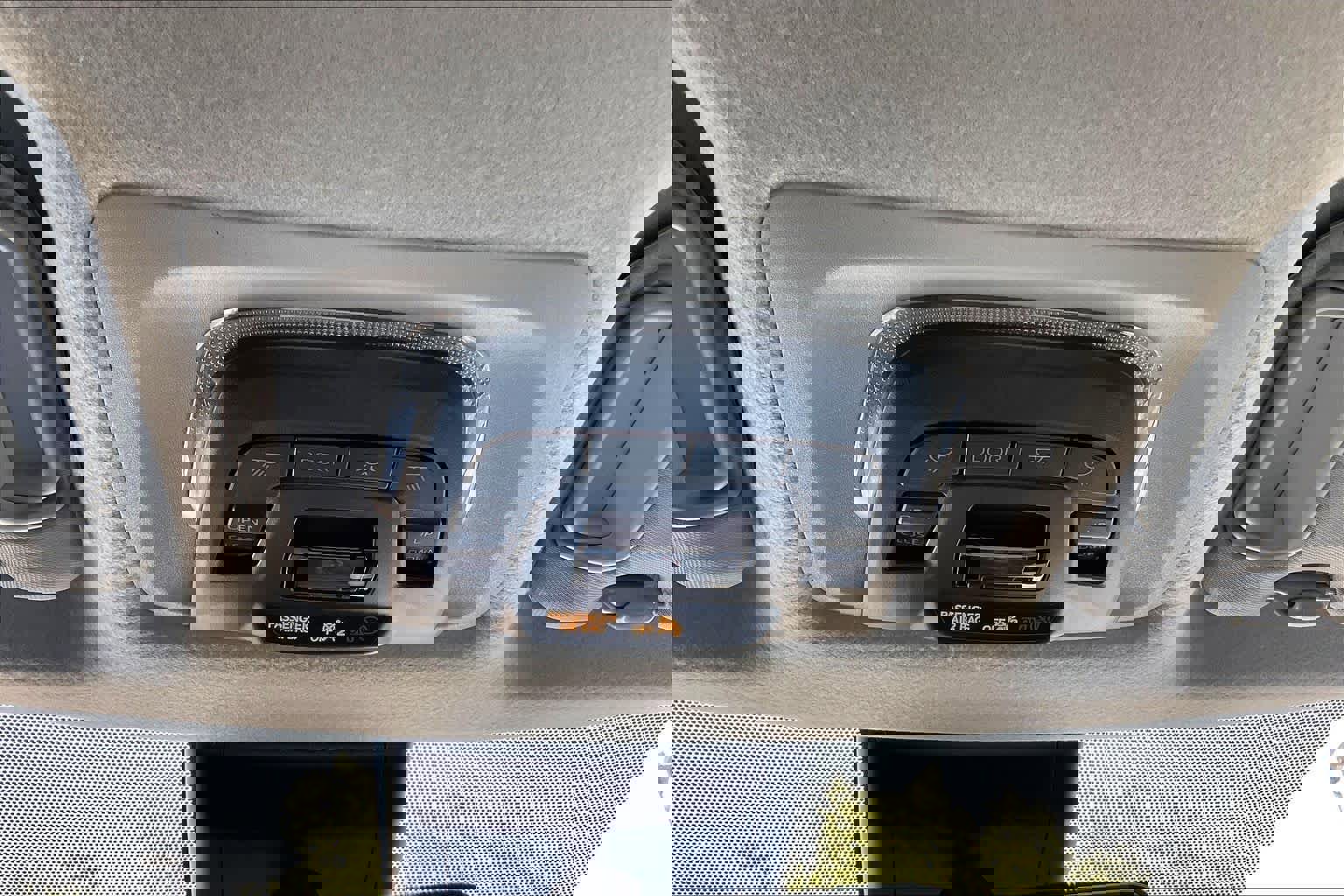 Used 2022 Toyota Corolla Cross XLE w/ Convenience Package image 31