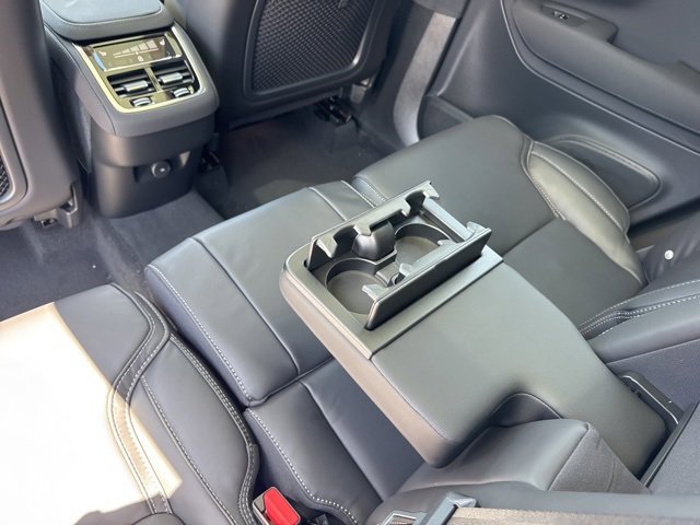 New 2026 Volvo XC90 B6 Ultra w/ Lounge Package image 9