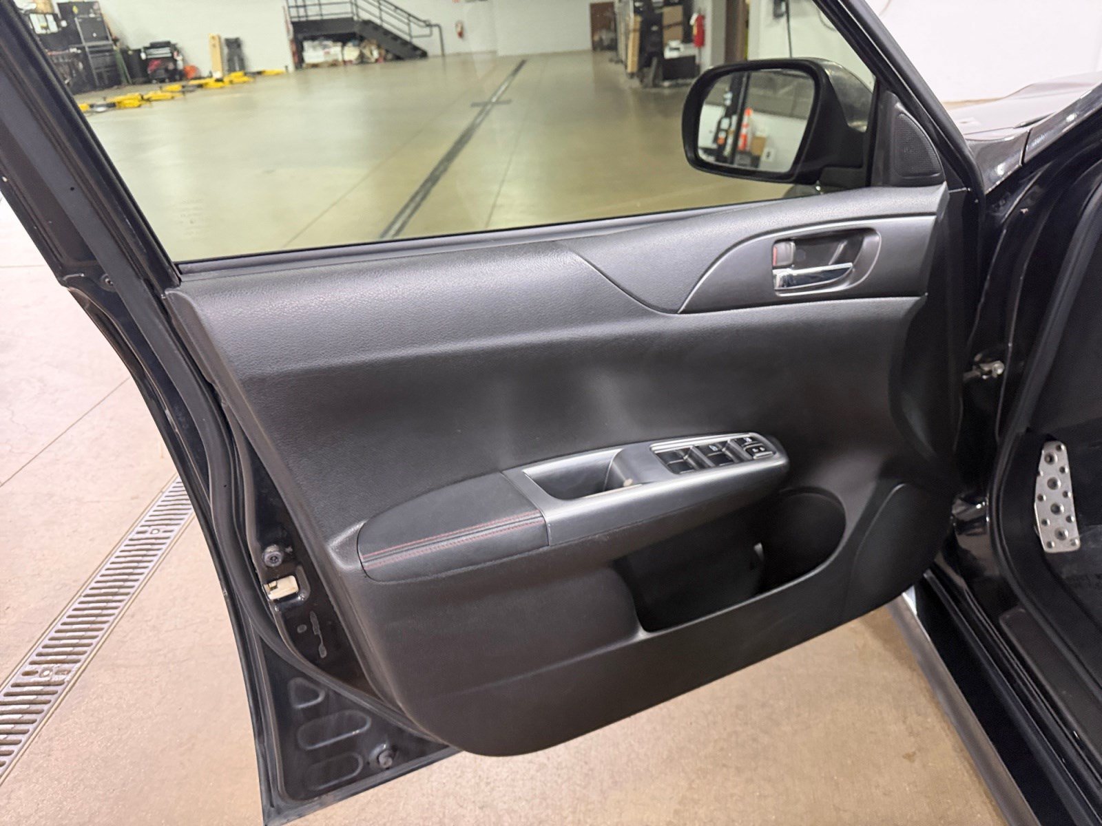 Used 2014 Subaru Impreza WRX Hatchback AWD/4WD image 13