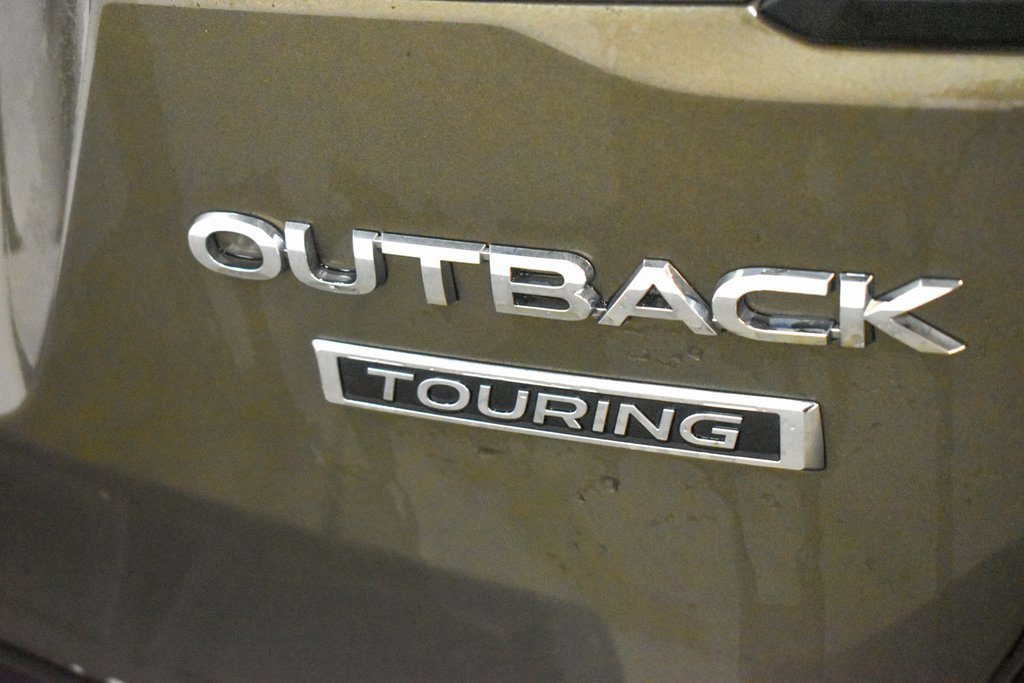 Used 2022 Subaru Outback Touring w/ Popular Package #2 image 10