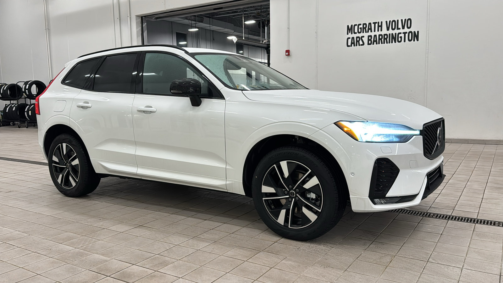 New 2026 Volvo XC60 B5 Plus w/ Climate Package AWD/4WD image 3