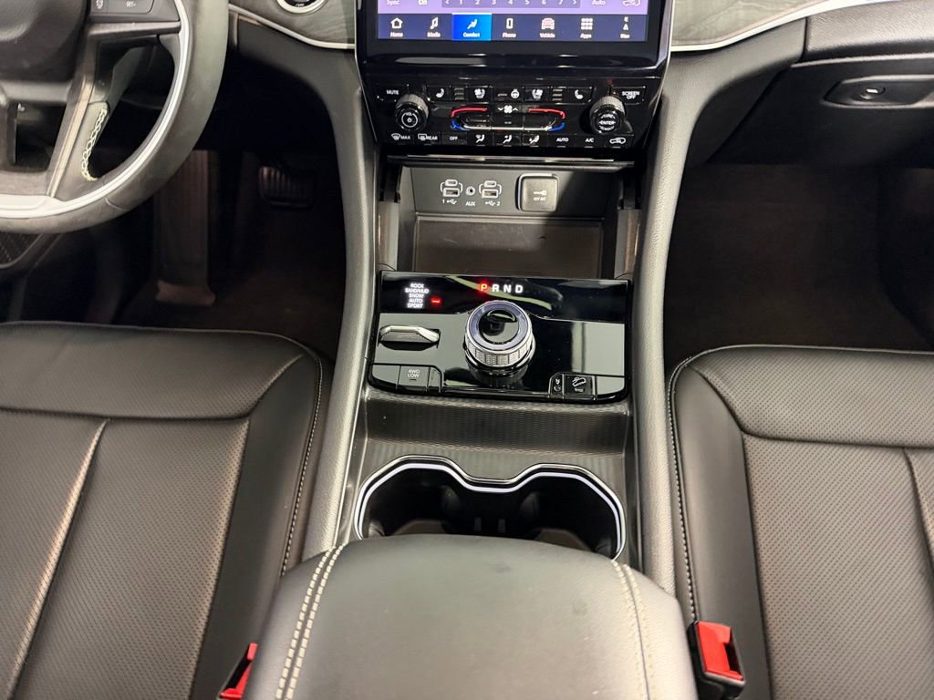 Used 2025 Jeep Grand Cherokee Limited 4xe image 16