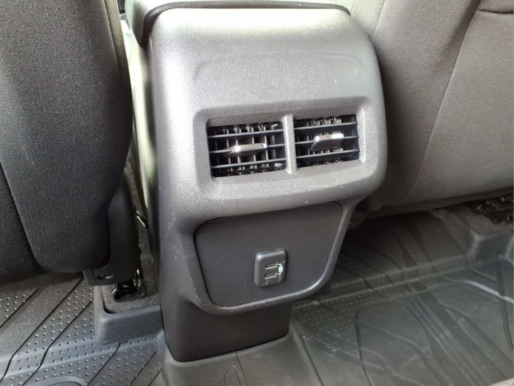 Used 2024 Chevrolet Equinox LS w/ LS Convenience Package FWD image 11