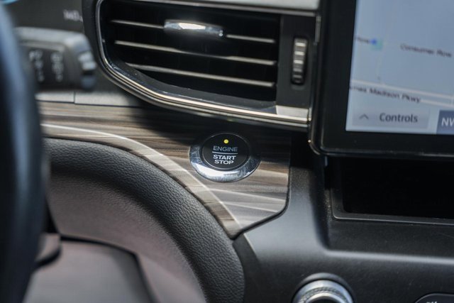 Used 2020 Ford Explorer Limited image 30