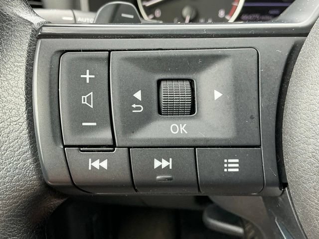 Used 2024 Nissan Rogue SV AWD/4WD image 29