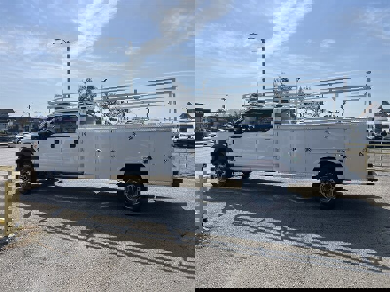 Used 2020 Ford F550 4x4 Crew Cab Super Duty image 4