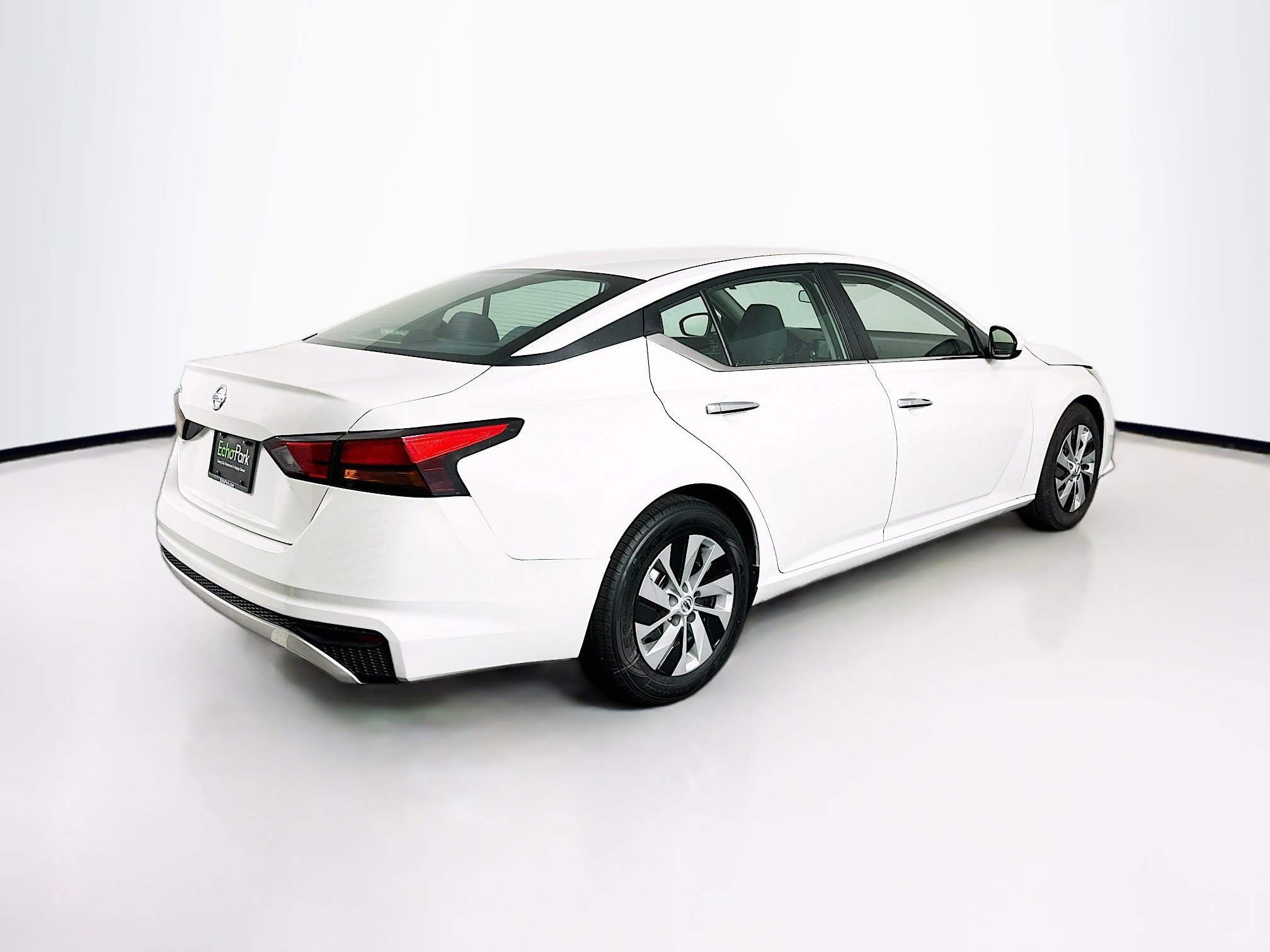 Used 2022 Nissan Altima 2.5 S FWD image 9