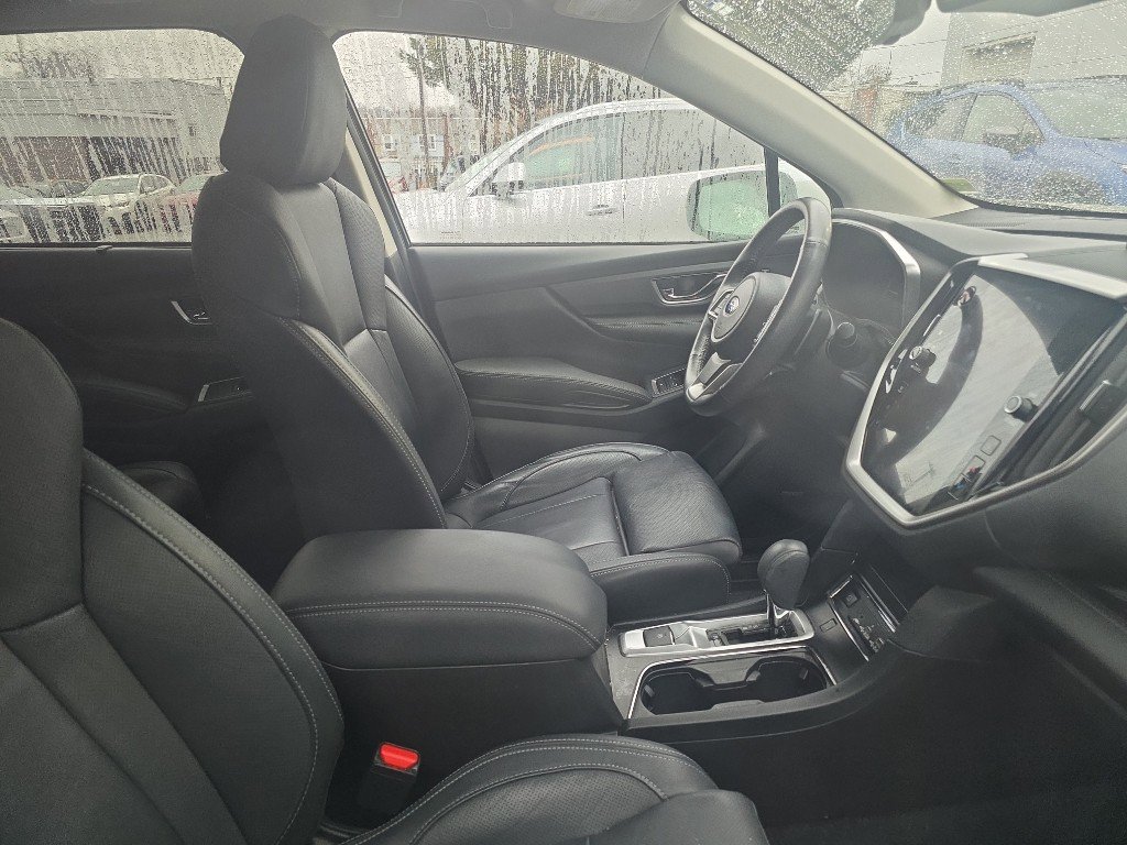 Used 2023 Subaru Ascent Limited w/ Technology Package image 9