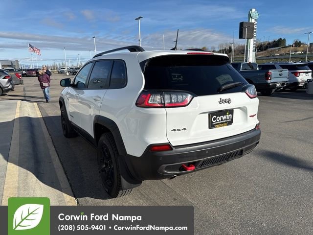 Used 2021 Jeep Cherokee Trailhawk image 10