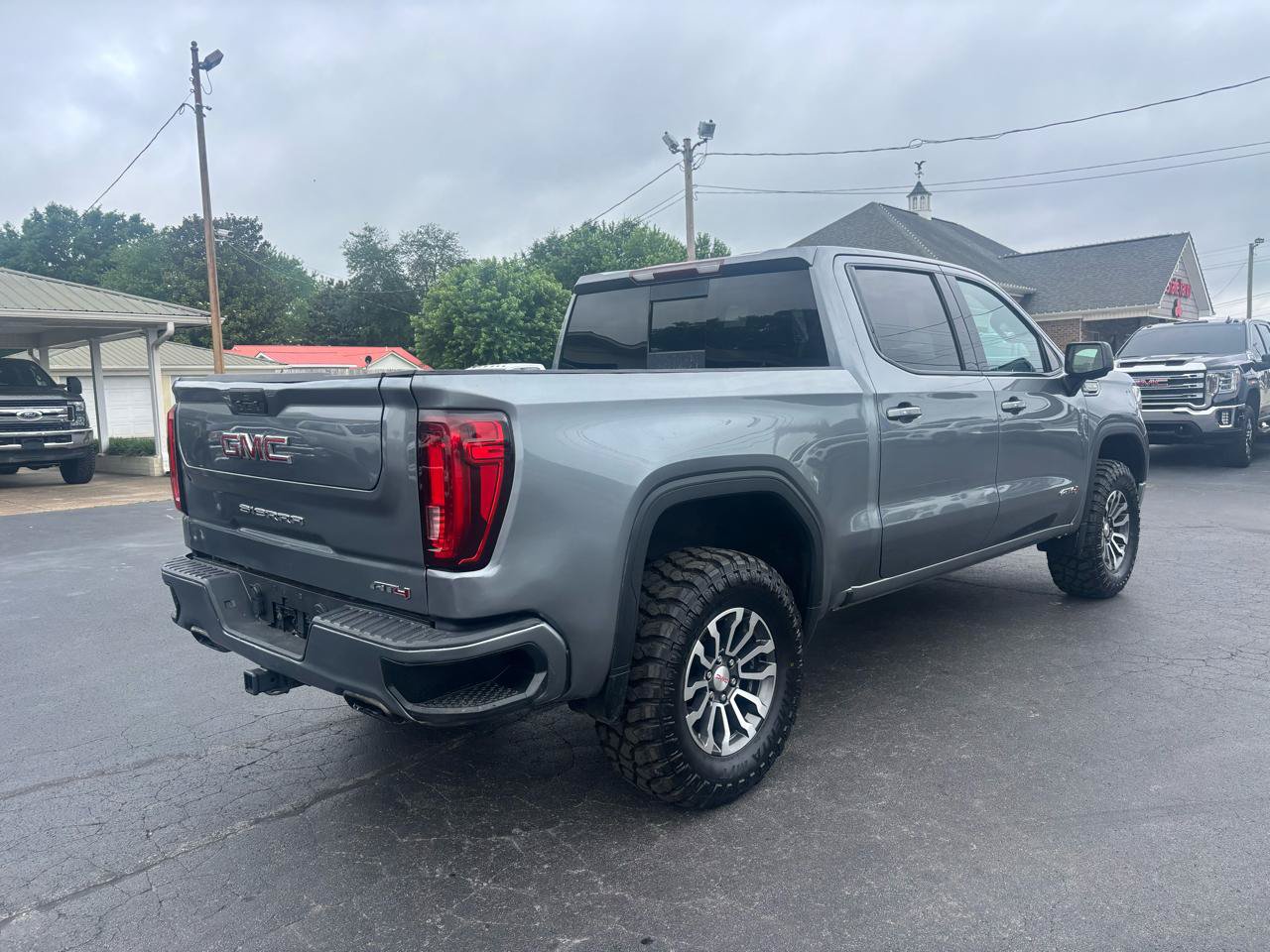 Used 2020 GMC Sierra 1500 AT4 w/ AT4 Preferred Package AWD/4WD image 5
