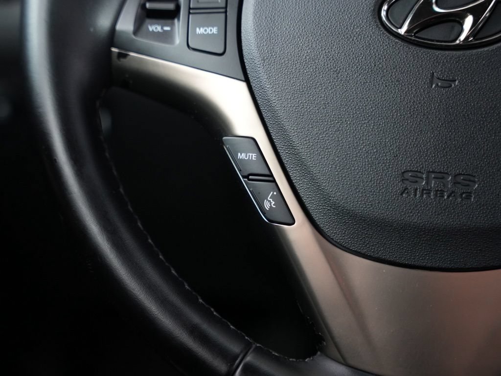 Used 2015 Hyundai Genesis 3.8 RWD image 14