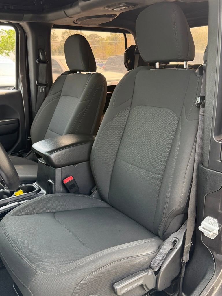 Used 2019 Jeep Wrangler Sport image 22
