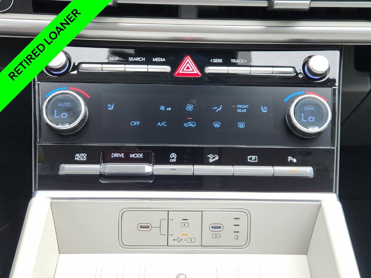 New 2026 Hyundai Santa Fe SEL FWD image 16