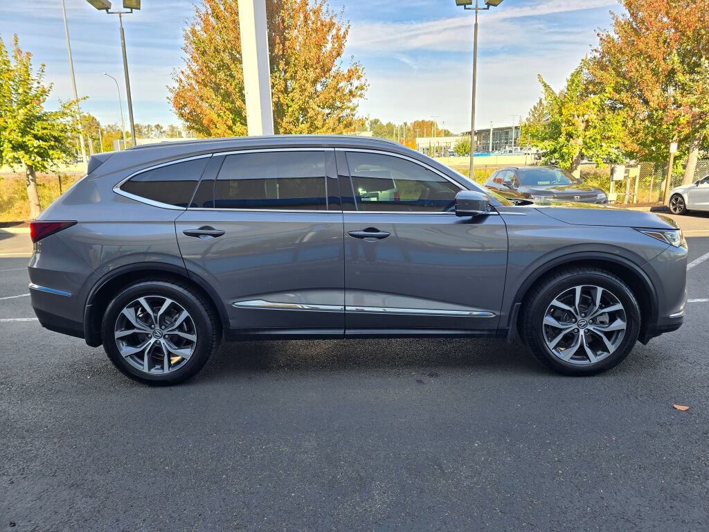 Used 2022 Acura MDX SH-AWD w/ Technology Package image 6