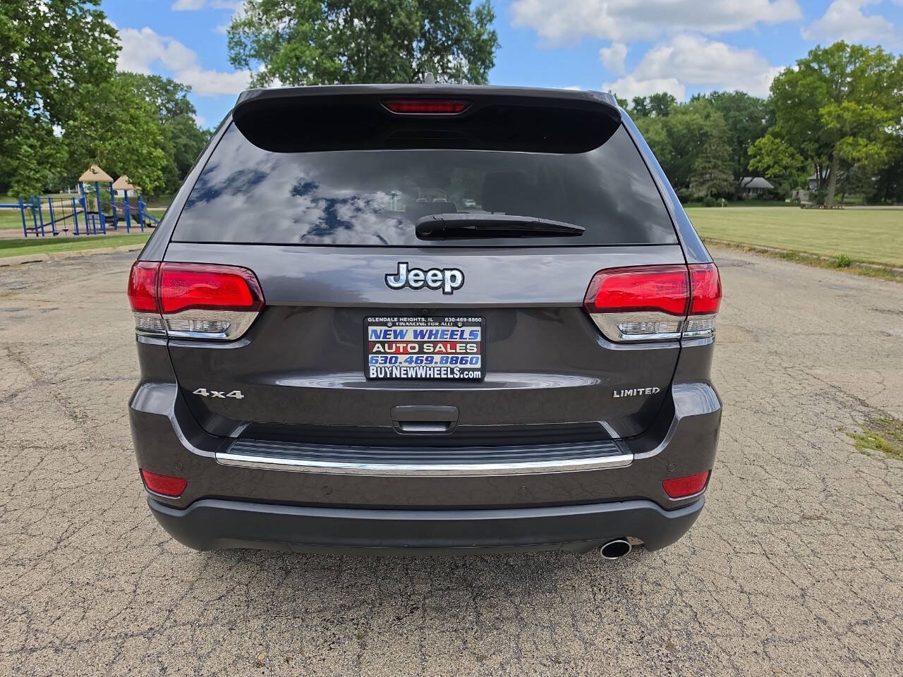 Used 2021 Jeep Grand Cherokee Limited AWD/4WD image 9
