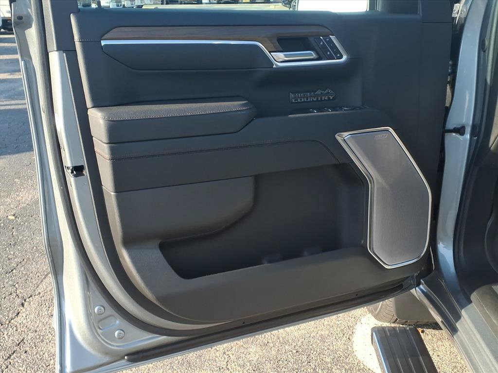 New 2026 Chevrolet Silverado 1500 High Country RWD image 14
