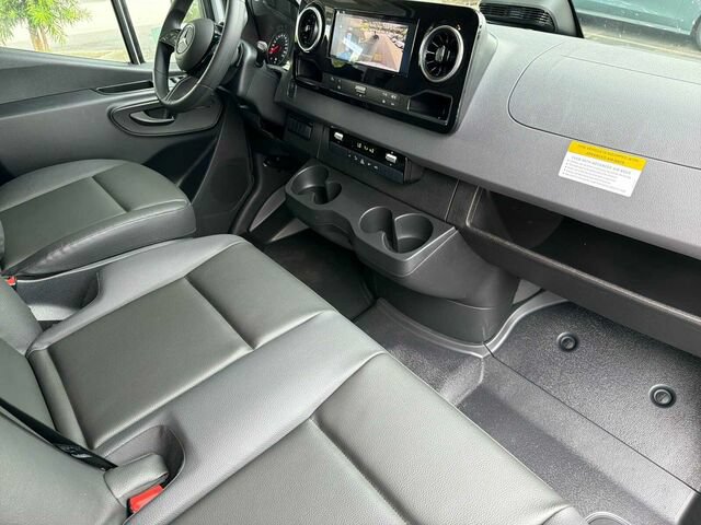 New 2026 Mercedes-Benz Sprinter 2500 image 14