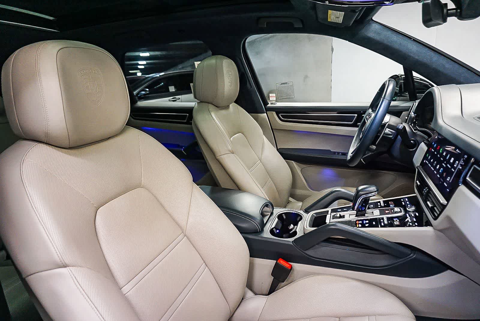 Certified 2023 Porsche Cayenne GTS w/ Premium Package Plus AWD/4WD image 17