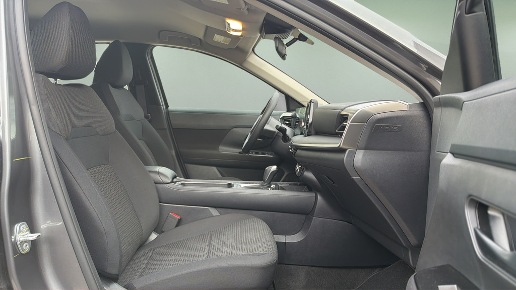Certified 2025 Nissan Kicks S FWD image 11