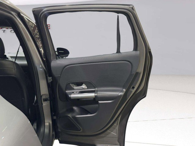 Used 2021 Mercedes-Benz GLA 250 4MATIC w/ Premium Package image 45