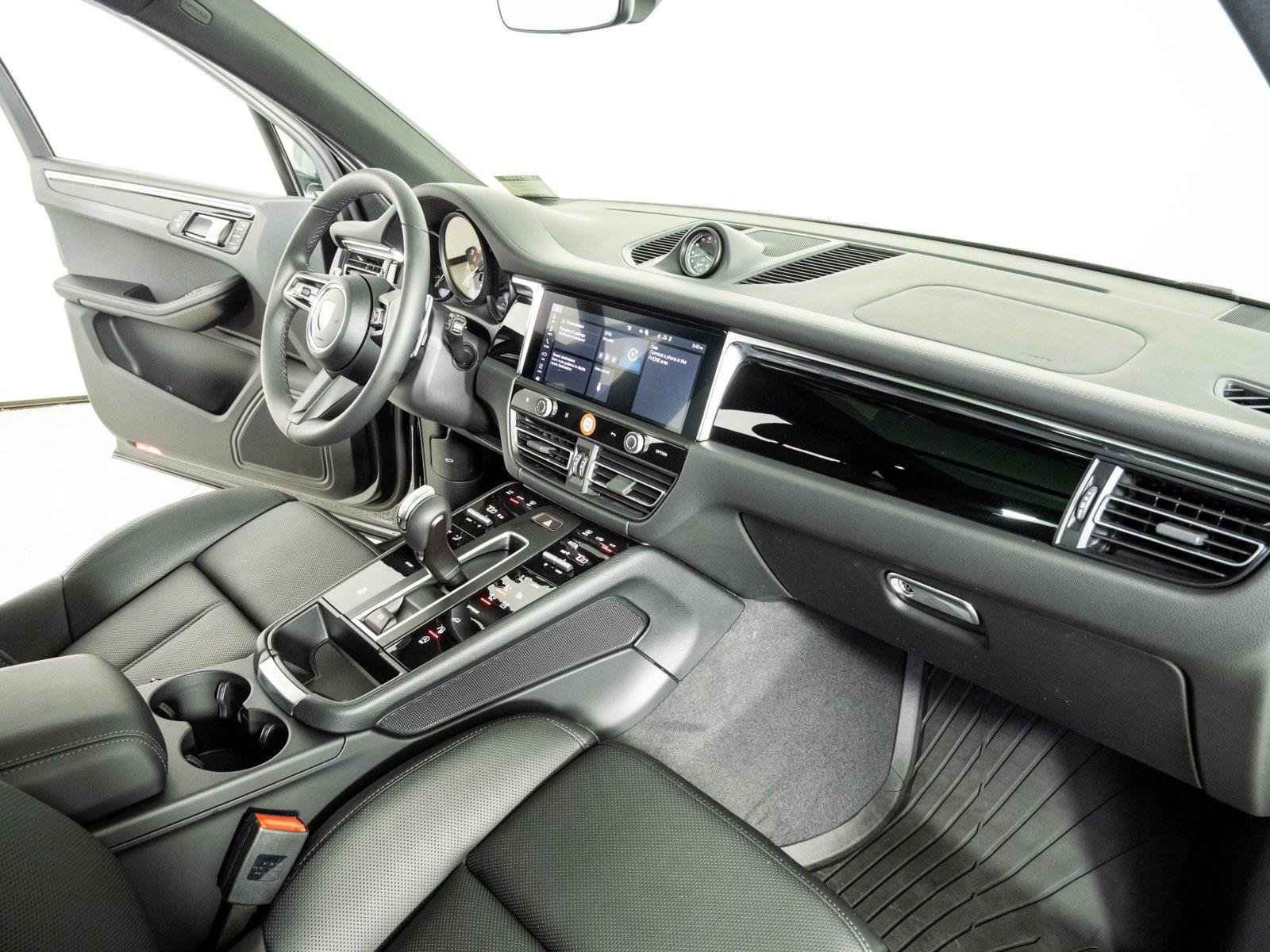 New 2026 Porsche Macan AWD/4WD image 25