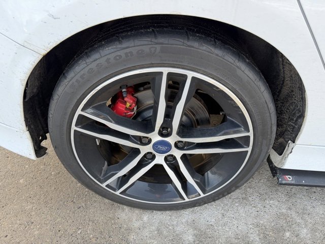 Used 2018 Ford Focus ST image 9