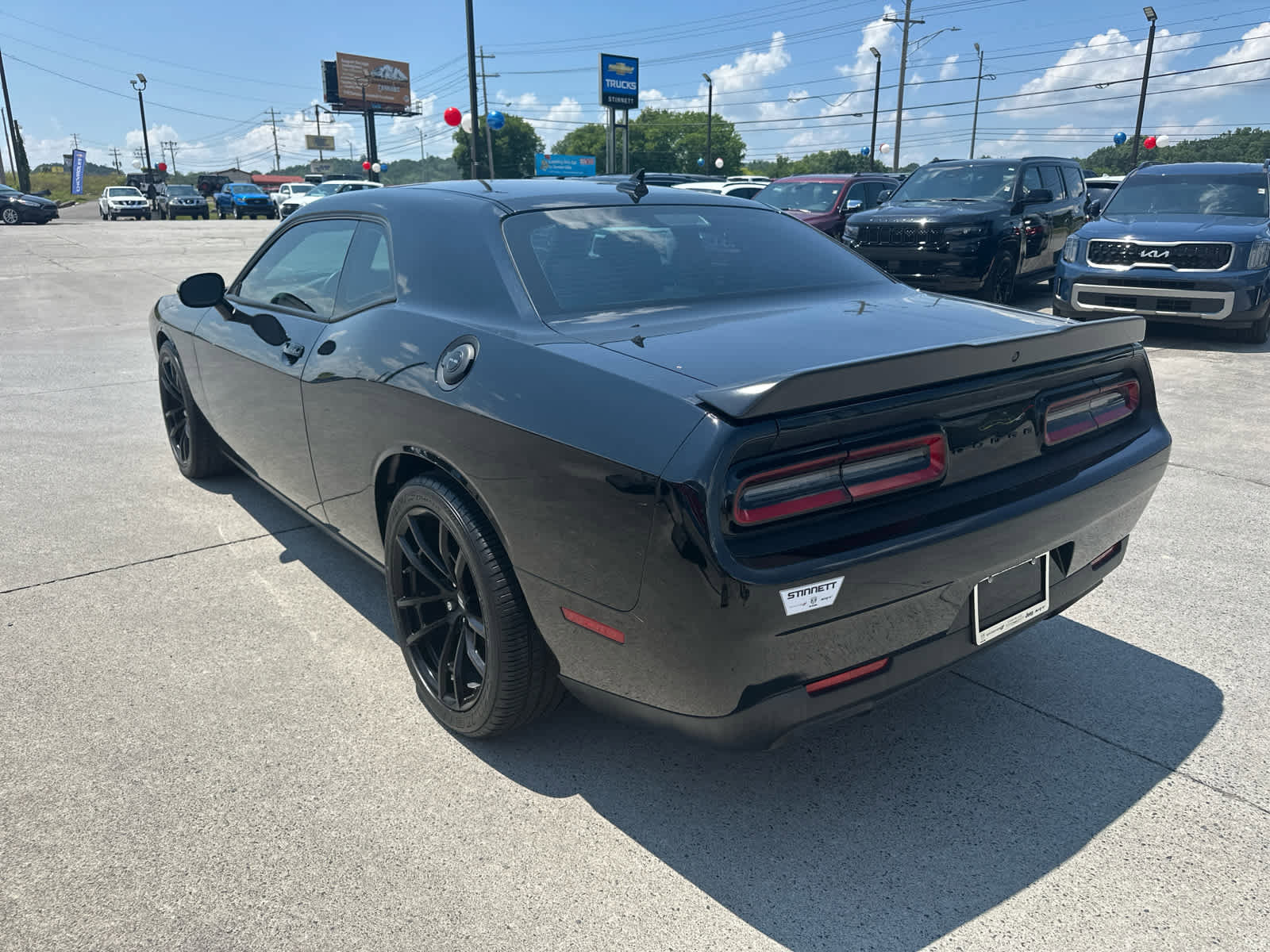 Used 2022 Dodge Challenger R/T w/ Performance Plus Package image 8