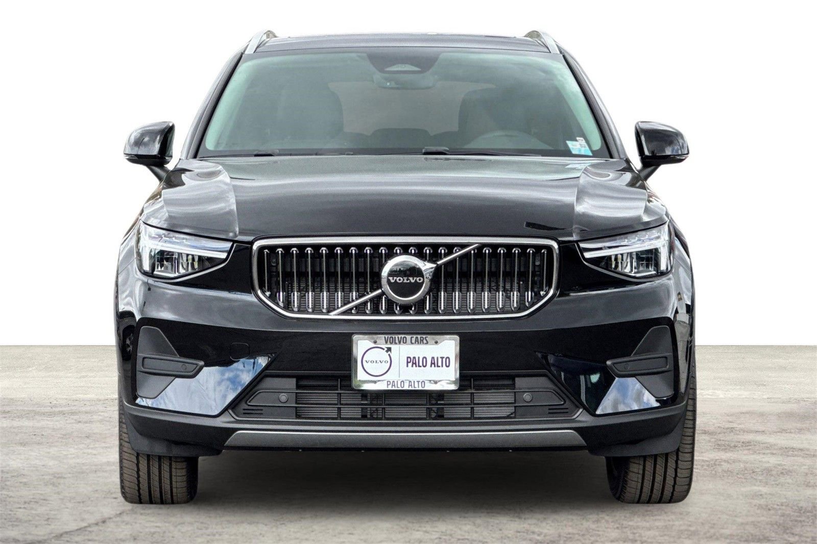 New 2025 Volvo XC40 B5 Core w/ Protection Package Premier image 10