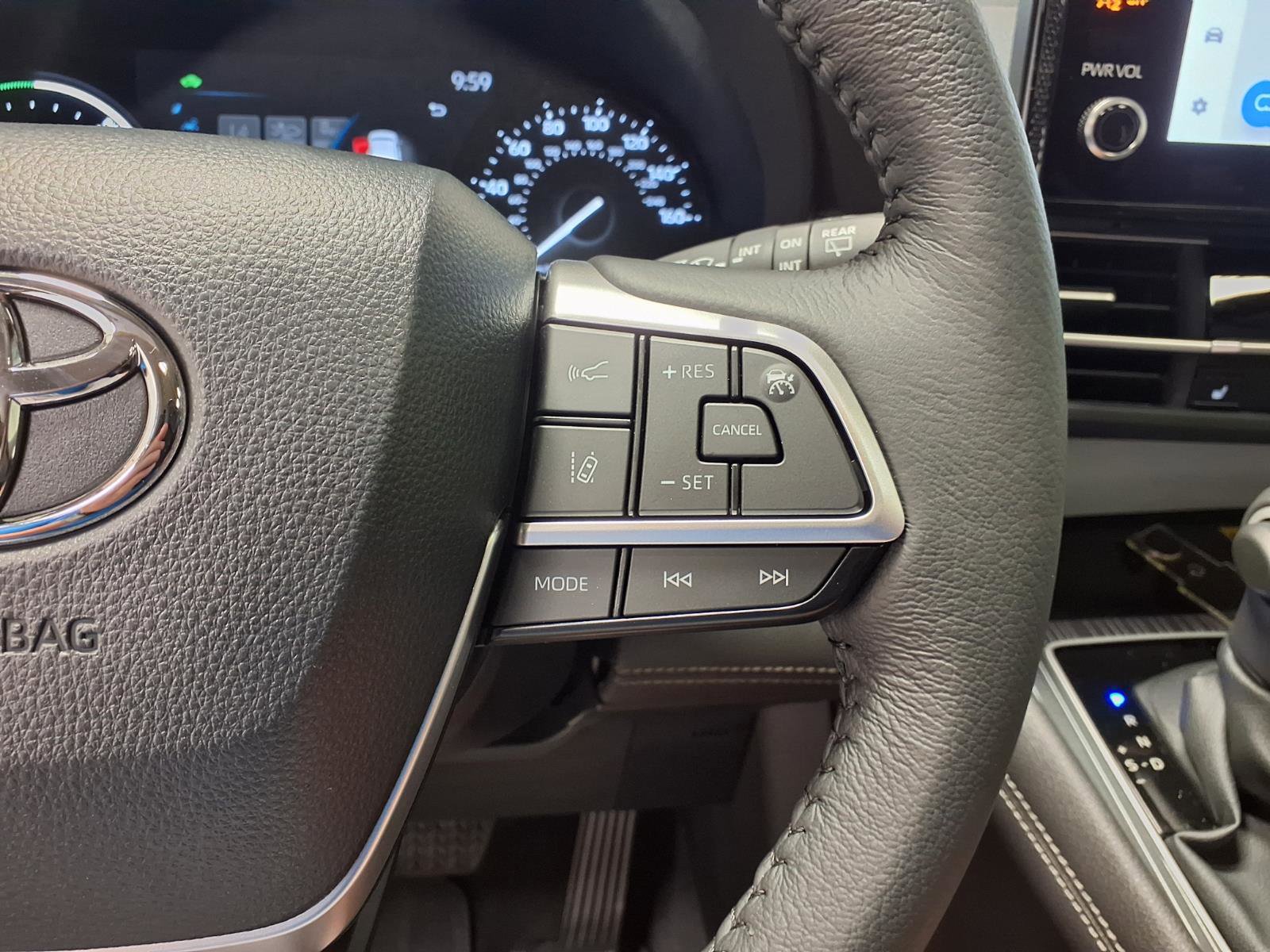 New 2026 Toyota Sienna XLE image 20