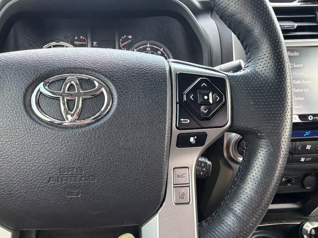 Used 2023 Toyota 4Runner Limited AWD/4WD image 44
