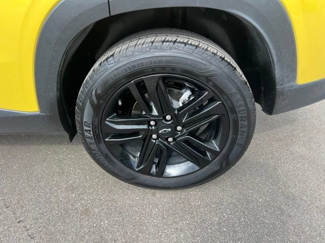 Used 2025 Chevrolet Trax ACTIV w/ Sunroof Package FWD image 9