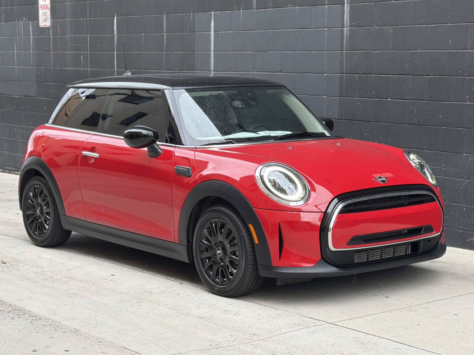 Used 2024 MINI Cooper 2-Door Hardtop FWD image 2