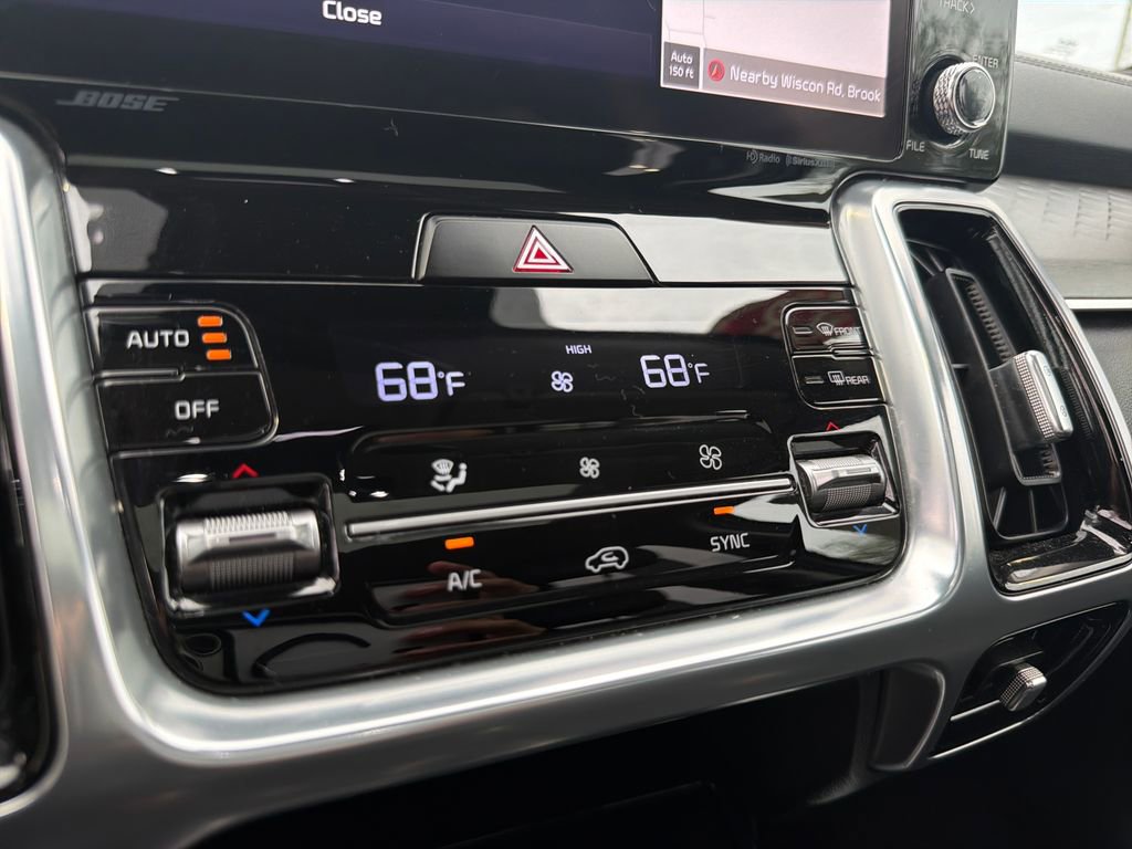 Used 2023 Kia Sorento SX AWD/4WD image 40