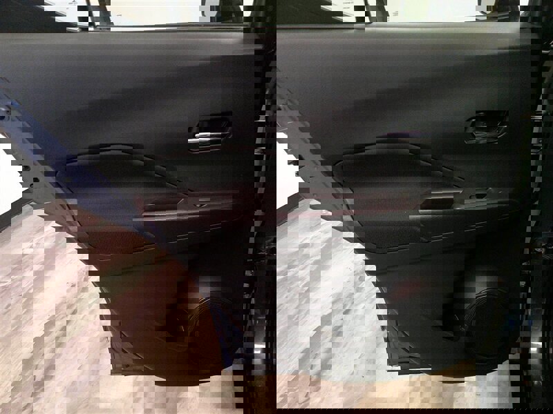 Used 2023 Nissan Kicks SV image 30