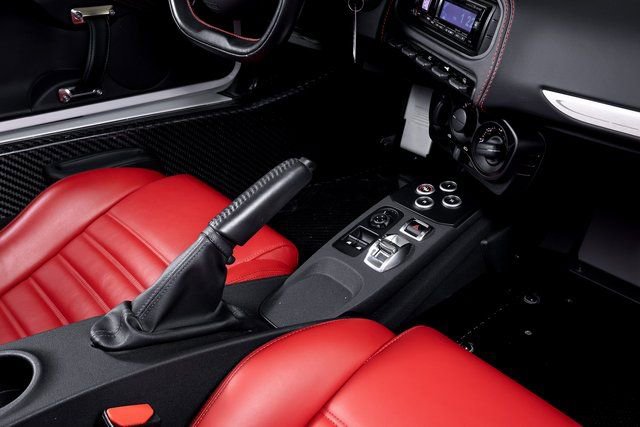 Used 2019 Alfa Romeo 4C Spider RWD image 42